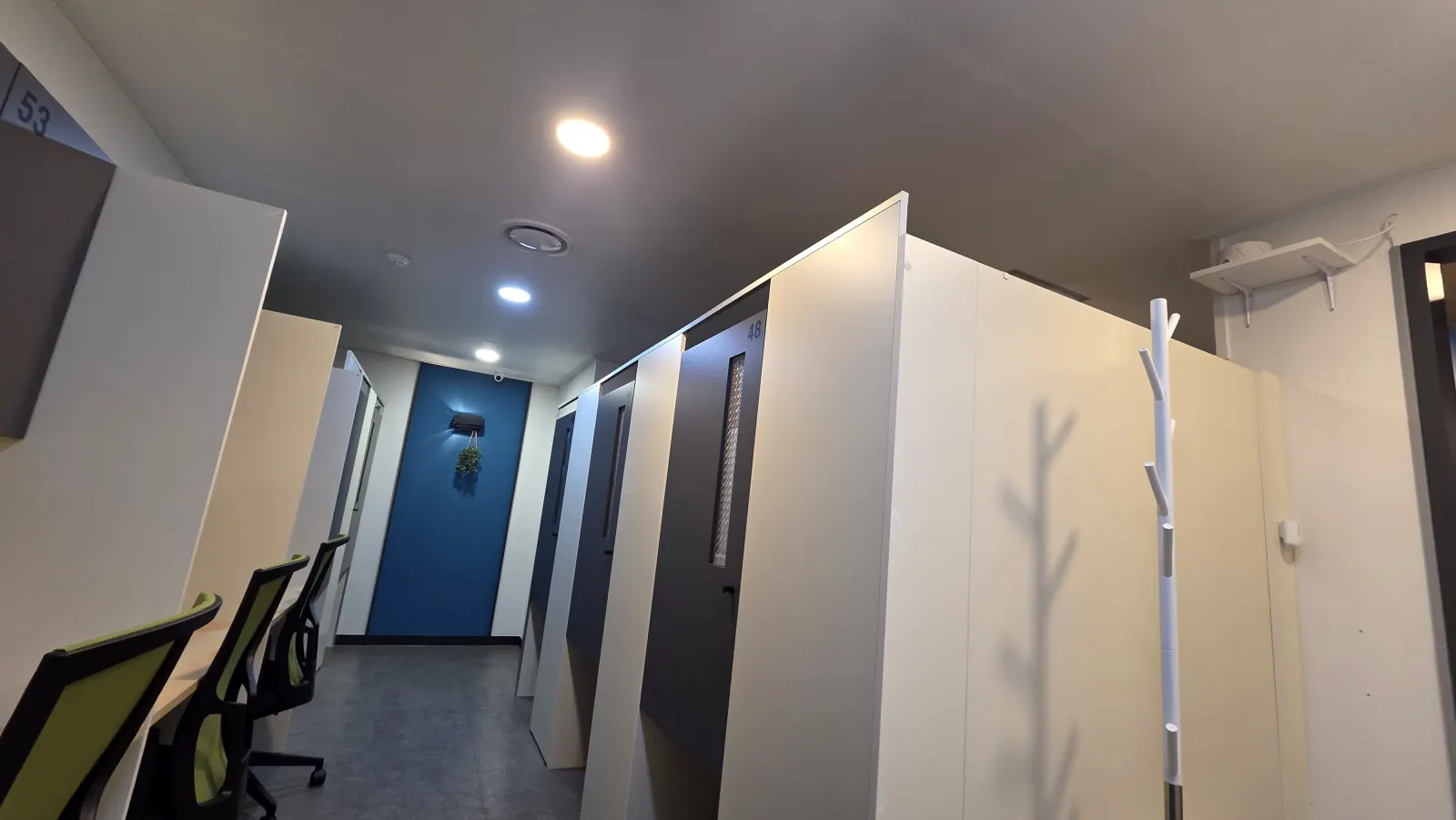 마포 환기청정기 신축 현장 환기 덕트 배관 공사 (통로) 5번째 사진